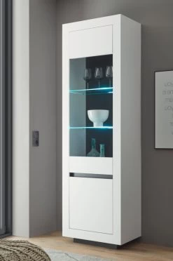 Vitrine "Rooky" In Weiß Und Anthrazit Wohnzimmer Esszimmer Vitrinenschrank 64 X 206 Cm 13 Vitrine "Rooky" In Weiß Und Anthrazit Wohnzimmer Esszimmer Vitrinenschrank 64 X 206 Cm -Wohnwelt Verkauf 8186 4