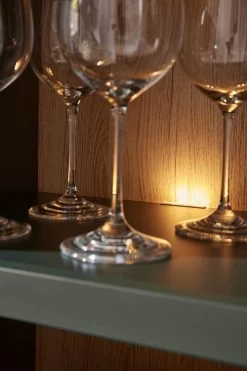 Vitrine "Norwich" In Grün Und Wotan Eiche Landhaus Vitrinenschrank 68 X 207 Cm -Wohnwelt Verkauf 8890 3